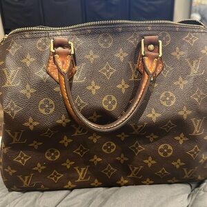 Louis Vuitton speedy bag
